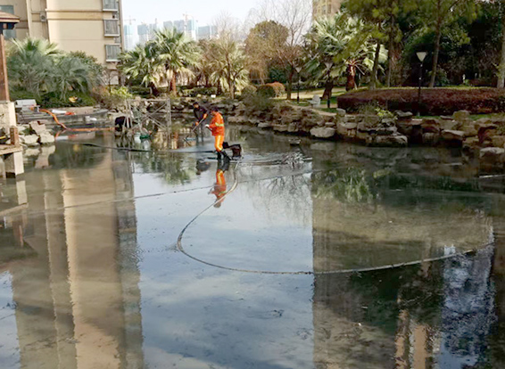 安化景观池淤泥清理